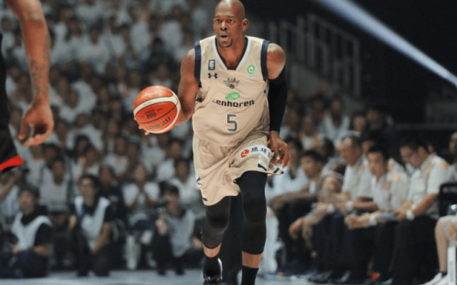 アンソニー・マクヘンリーが古巣琉球とAC契約…背番号「5」の永久欠番も発表