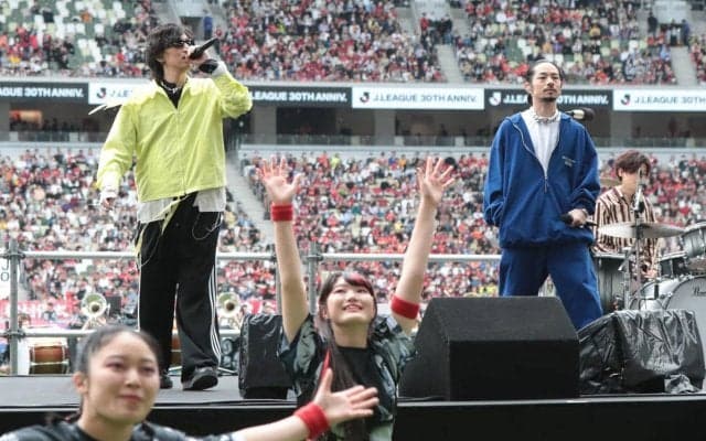 「マジでカッコいい」Jリーグ30周年記念アンセム、RADWIMPSの『大団円 feat.ZORN』ライブパフォーマンスが配信開始「このコラボ、最高すぎる」