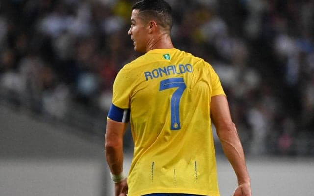 C・ロナウドに最大限のリスペクト！守田英正のスポルティングCPが本拠地開場20周年を記念した3rdユニフォームを発表