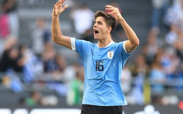 ユベントスがウルグアイの大器、U-20W杯優勝に貢献のDFゴンサレスをバレンシアから完全移籍で獲得