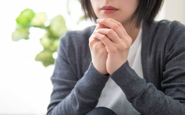 今すぐできる“夏冷え解消エクササイズ”、肩こり・首こり解消も［理学療法士が解説］