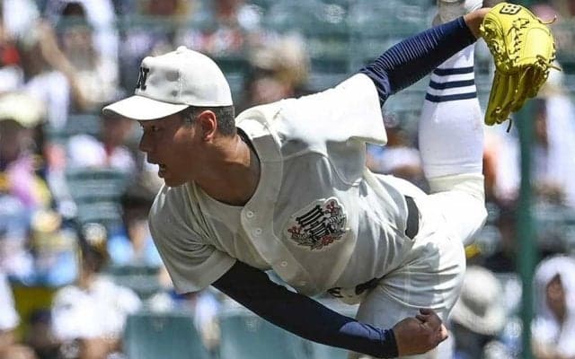 【高校野球】全国V腕“直伝”の魔球は「一瞬止まった」　敵打者も唖然…日大三エースの「生命線」