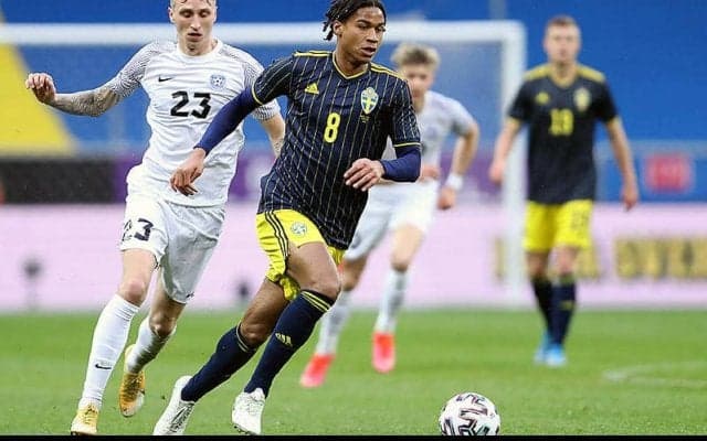 ナポリがスウェーデン代表MFカユステ獲得へ！　S・ランスの伊東純也同僚