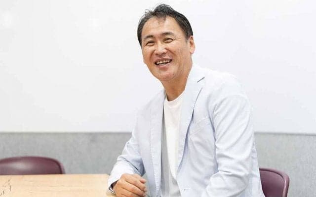 タレントの妻は「講演できるのでは」　息子3人は元球児…燕の新人王が語る野球と家族