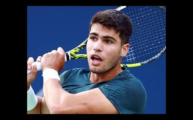 20歳対決制しマッチ13連勝