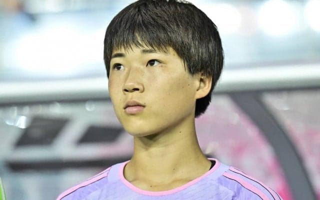「素晴らしい人間性」W杯で敗れたなでしこジャパンの選手とそれを慰める相手選手の光景に世界が感動！「」と名付けられた写真が話題に