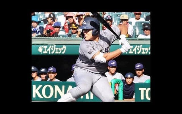花巻東・佐々木麟太郎の逆方向へのヒットに見た「ブレない打撃の原点」とは