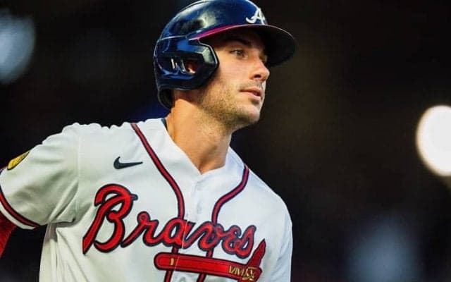 大谷翔平を「化け物」と称えた男がMLB二冠王に！ ブ軍主砲オルソンが41、42号と連発「追う立場になったオオタニ」