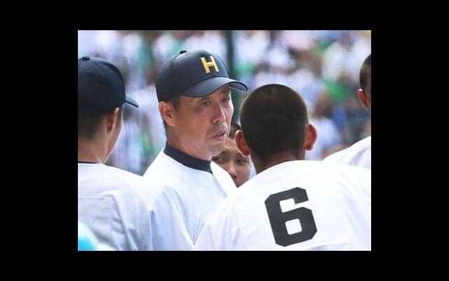 北海・平川敦監督が「甲子園の戦いは別物」と語るワケ 「怖い」舞台で積極采配に変更