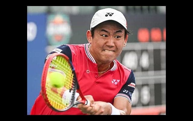 西岡 2ヵ月ぶり白星で初戦突破