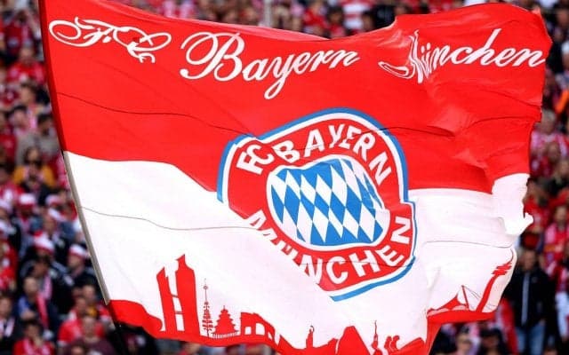 「美しい」「最高のユニフォーム」昔のエンブレムを採用！バイエルンが花柄のCL用ユニフォームを発表