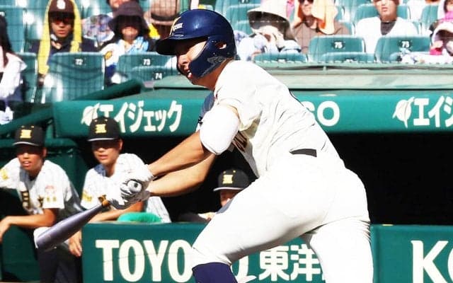 「坂本勇人さんにはなれませんし、自分を磨くしかない」八戸光星学院・中澤恒貴がフルスイングに込める思い