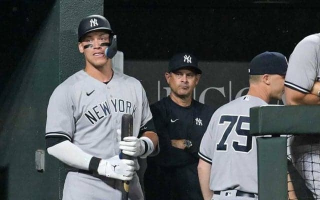 【MLB】ジャッジ一人ぽつん＆捕手ブチギレ大暴れ　険悪なベンチ…ヤ軍に失望「もう終わり」
