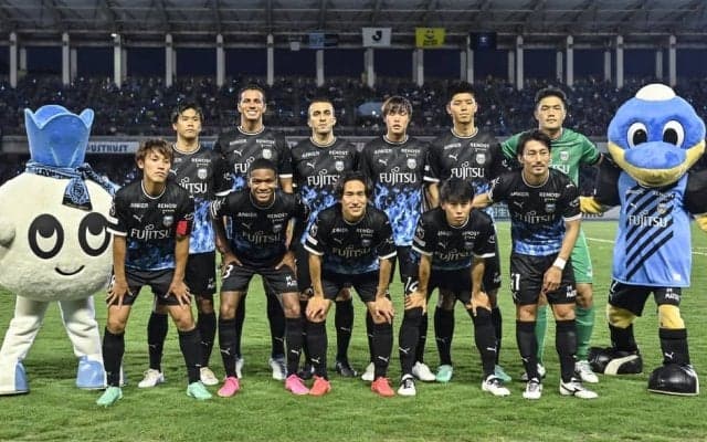 「神対応すぎて好き」ついに来日したJ1川崎に加入の元フランス代表FWゴミスの対応が、「すでに聖人」と絶賛！「これがスターか……」「かっこええ…！」の声