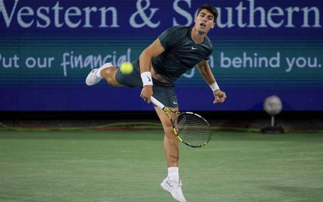 アルカラスが約3時間の激闘を制して16強。昨年より速いペースでマッチ50勝を達成