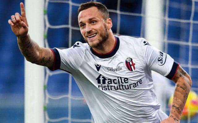 「おかえりマルコ！」アルナウトビッチがインテル到着、ウルトラスは横断幕掲げて13年ぶり帰還を歓迎