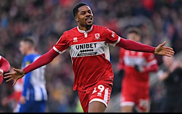 アヤックス、ミドルスブラから昨季チャンピオンシップ得点王のFWアクポムを獲得