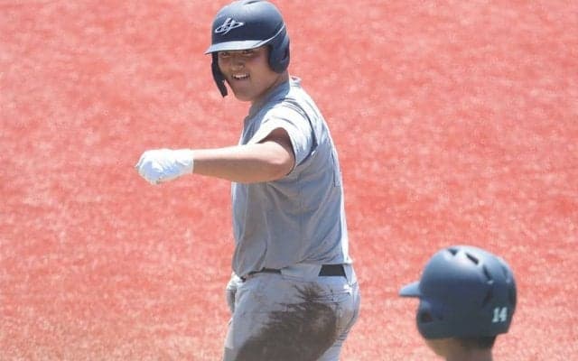 【高校野球】花巻東10年ぶりベスト8　佐々木麟太郎は3安打、好守連発で智弁学園を下す