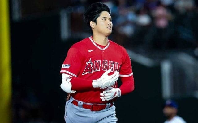 【MLB】“大谷よりイケてる”ボードに苦笑い　敵選手も驚いた異例の合唱…好相性も「味方がいい」