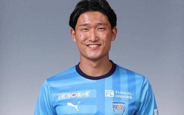 「とんでもなく痛い」顎を骨折した横浜FCのDF西山大雅が術後の写真を公開「腫れも凄くてラフランスみたいになりました」