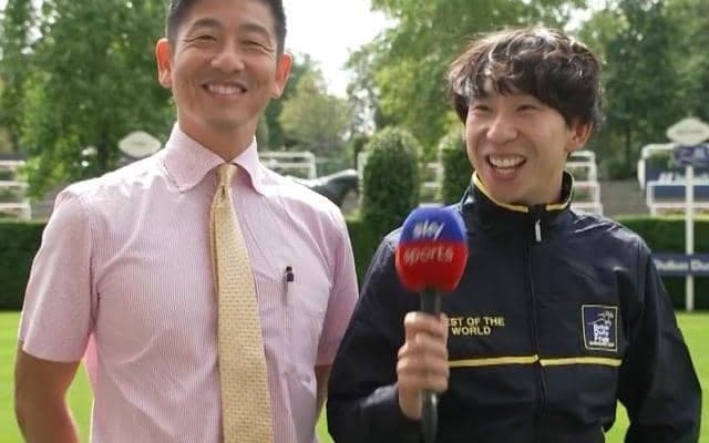 「世界最強馬は？」の問いに「タイトルホルダー！」 横山和生騎手が英メディアの取材で答える