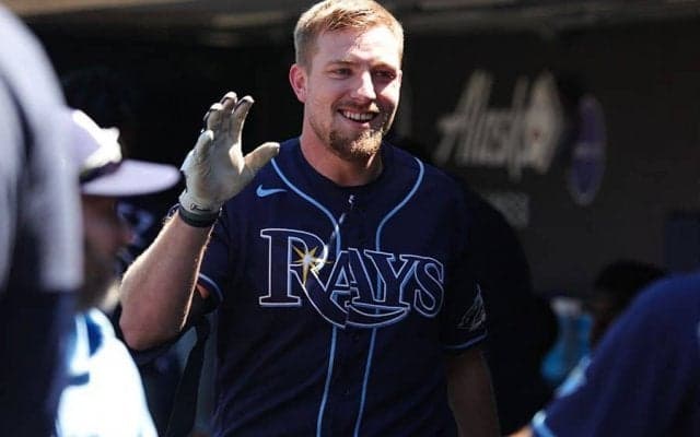 【MLB】不規則に跳ね上がる打球は「一体何なんだ」　野手置き去りの“本塁打”は「最もクレイジー」