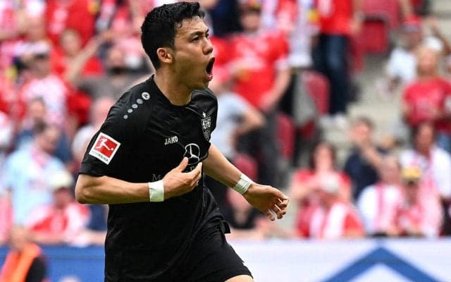 遠藤航がリバプールに完全移籍！ 背番号「3」で長期契約締結「僕にとっての夢が叶った」