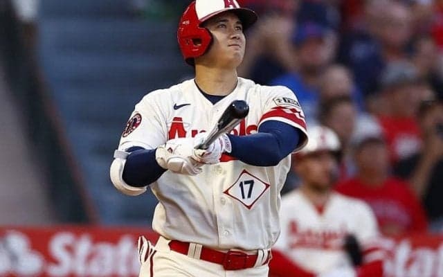 「ヤツは信じられない」大谷翔平、43号は圧巻の満塁弾！ 詰まりながらスタンドに運んだパワーに米愕然「非現実的だ」