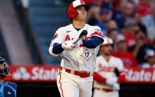 【MLB】地鳴りのような歓声…放送席は“20秒静寂”　大谷翔平の衝撃満弾「なんてスイングだ」