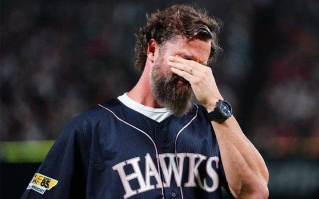 元鷹サファテ氏が1253日ぶり本拠地登板　家族のサプライズ登場に思わず涙