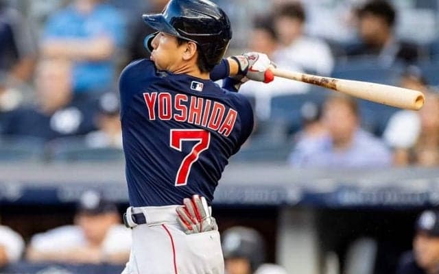 ヤ軍との大一番で1HR、4打点の爆発！ “快挙”もやってのけた吉田正尚にNY紙も脱帽「隙を見逃さなかった」