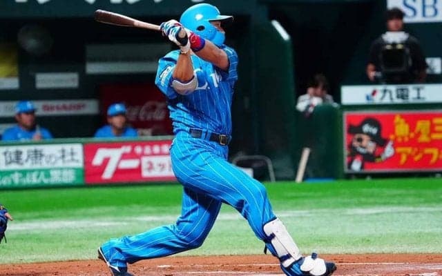 西武、怒涛の8連打で連敗ストップ　“フェン直”打の栗山は賞金100万円を獲得