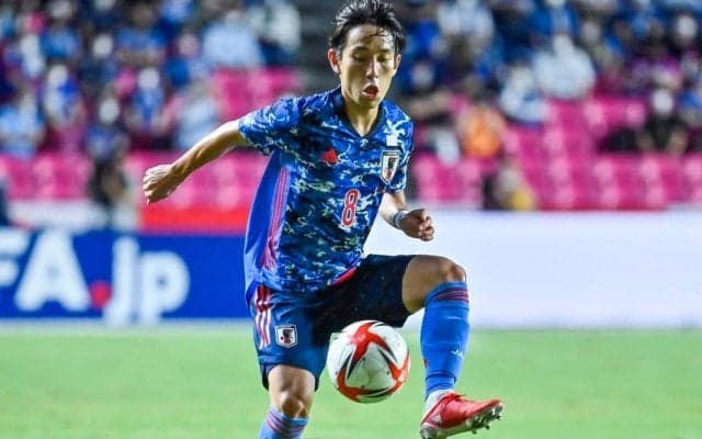 「誰が止めれんねんw」三好康児のイングランド移籍後初ゴールが豪快すぎると話題に！「右足でもこんなに強烈なシュートを打てるとは！」と驚きの声続々