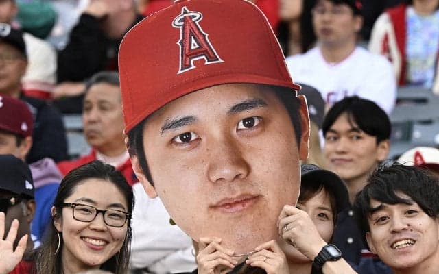 大谷翔平「狂想曲」を現地レポート 想像を超えるフィーバーぶりにボビー・バレンタインも「スペクタクル！」と仰天