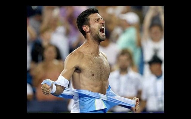  ジョコ喜び爆発 ウエア“ビリビリ”に 