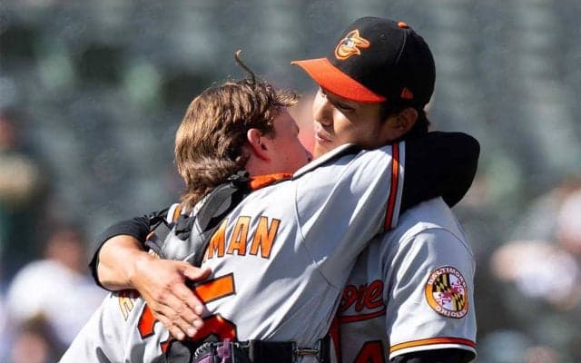 【MLB】藤浪晋太郎、“最速球”トップ5独占で古巣3連戦をスイープ　貯金「30」で勝利後は捕手とハグし談笑