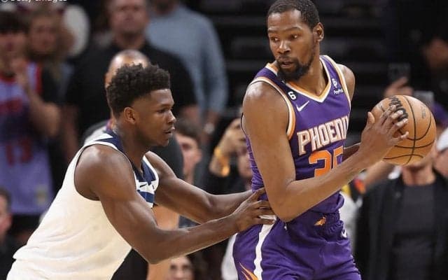 ワールドカップへ臨むアメリカ代表のエドワーズが歴代ベスト5に唯一入れた現役選手は？