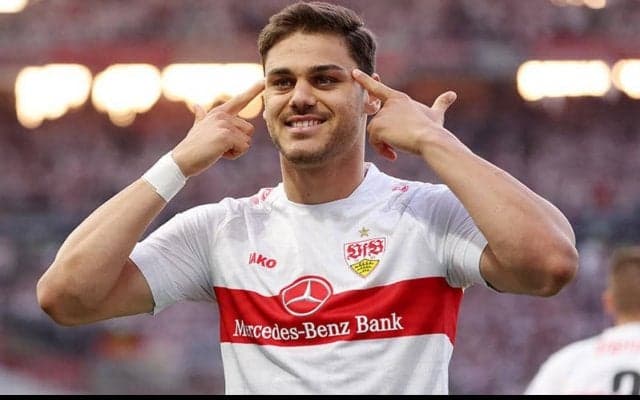 マグワイア破談のウェストハム、シュツットガルトDFマヴロパノスを獲得