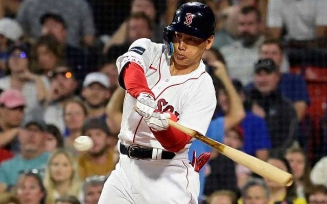 駐車場で育んだ吉田正尚の強烈スイング　詳しい指導なくとも…父が贈った唯一の助言