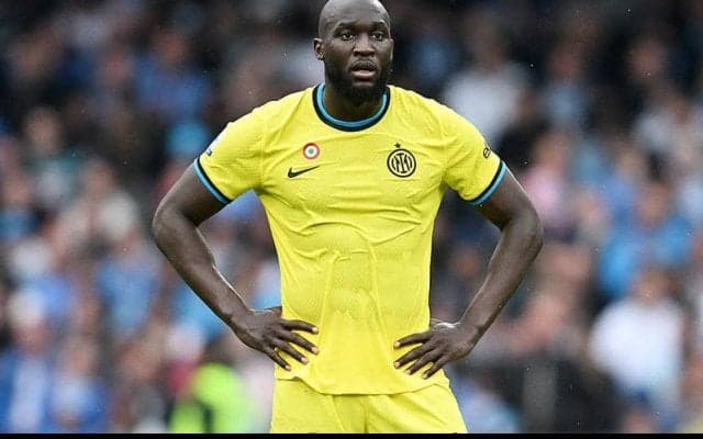 ストライカー獲得苦戦のローマがルカクに関心？　移籍市場最終日のレンタルを画策か