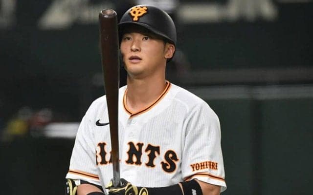 巨人が吉川尚輝、西武が栗山巧を抹消　2選手とも「特例2023」…23日の公示