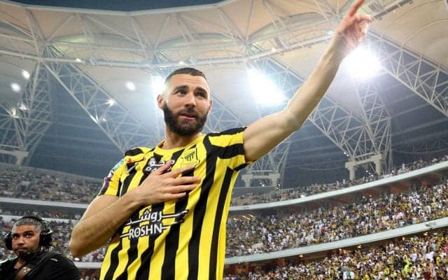 衝撃の構想外と報じられたベンゼマ、真実はそこにない？ クラブが真っ向から否定「主将も望んでいないし、監督との関係も理想的」