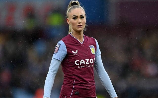 “最もセクシー”と名高いスイス女子代表FWレーマンがアストン・ビラと3年契約「この上なく嬉しい！」