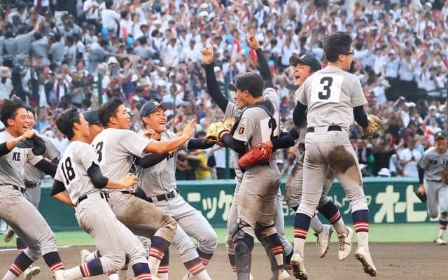 慶應を107年ぶりの日本一へと導いた「ストーリー」「脱・丸刈り」「甲子園で勝つ３条件」