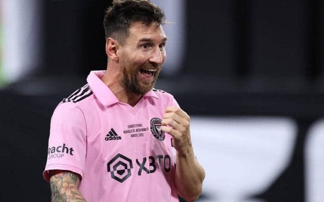 半端なく強そう！屈強すぎるメッシの専属ボディガードの正体が明らかに、元軍人の総合格闘家