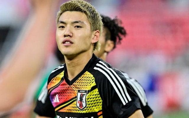 「足の筋肉すごい」サッカー日本代表・堂安律のノースリーブユニ姿が「筋肉ムキムキ」と話題！「凄い、足の筋肉、、、」と注目集めて2万いいね越え