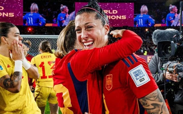 「キスは決して合意の上ではない」唇にキスをされたスペイン女子代表FWエルモソがルビアレス会長の発言を非難「完全な虚偽」