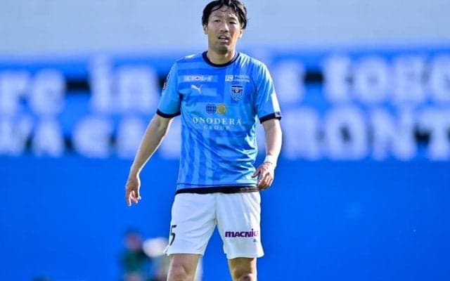 「これはハマのアンリ」横浜FC伊藤翔の胸トラップからの逆転ボレー弾が「エグい」と話題！「翔さん、ファンバステンかよ」「35歳でこのキレ味。男惚れするわ」との声