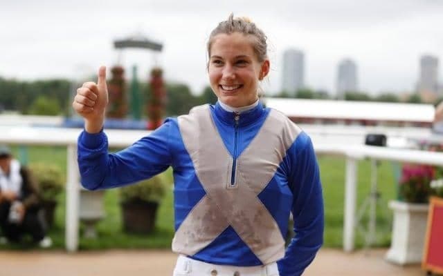 M.ヴェロン騎手がJRA初勝利！「また日本に戻ってきて勝ちたい」