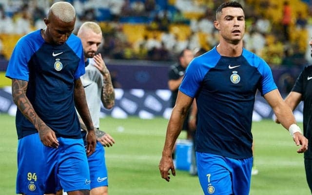 「サウジは金満じゃないのか？」アル・ナスル対戦相手の簡素すぎるロッカールームに驚きの声、クラブ間で大きな格差「C・ロナウドがここで着替えるの？」